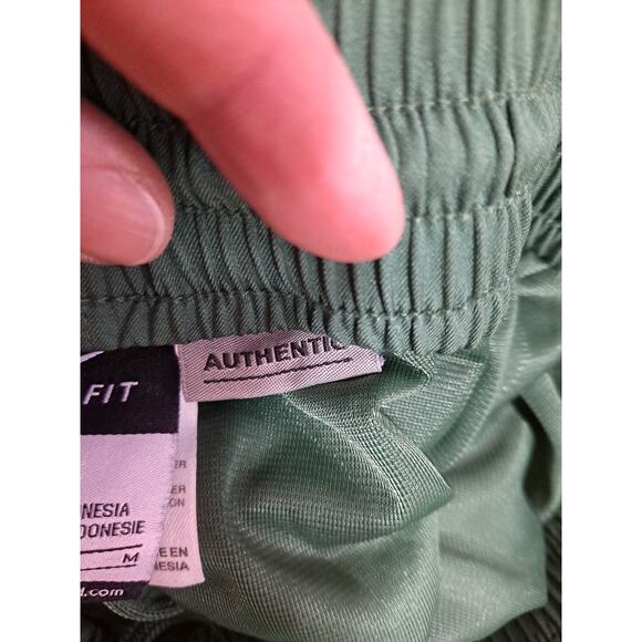 NIKE Authentic Men's Green Dri-Fit Basketball Oregon‎ Ducks Shorts Size M - Picture 5 of 6